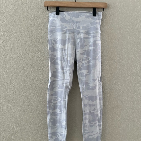 lululemon athletica Pants - lululemon athletica Gray Leggings with High Waist and Camo Design Size 6